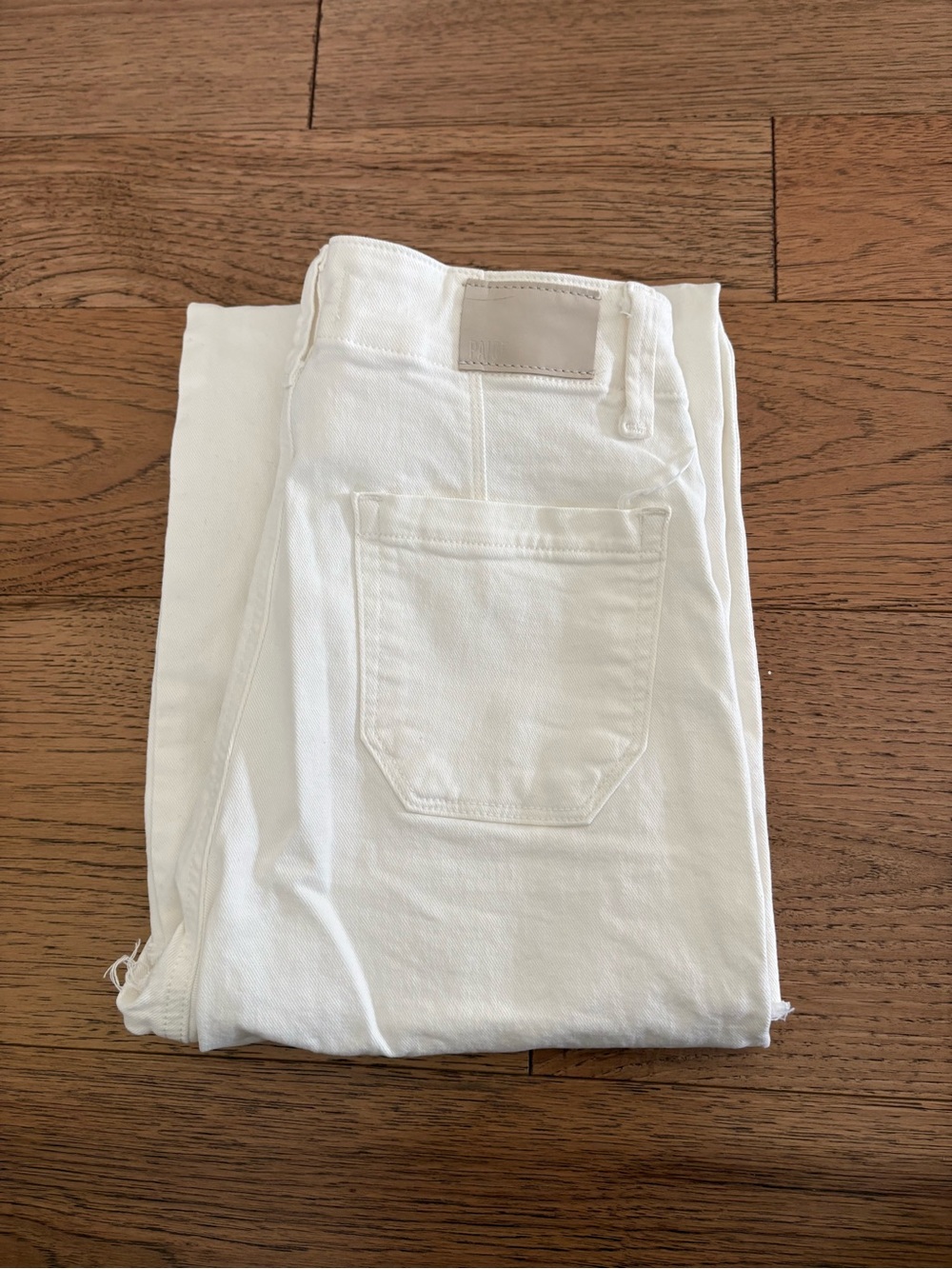 PAIGE Anessa Ankle White Women's Jeans with Classic Back Pocket